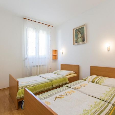 Apartments With A Parking Space Vinez, Labin - 11851 Exterior foto